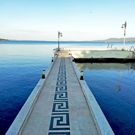 Polikne Butik Hotel, Restaurant , Urla